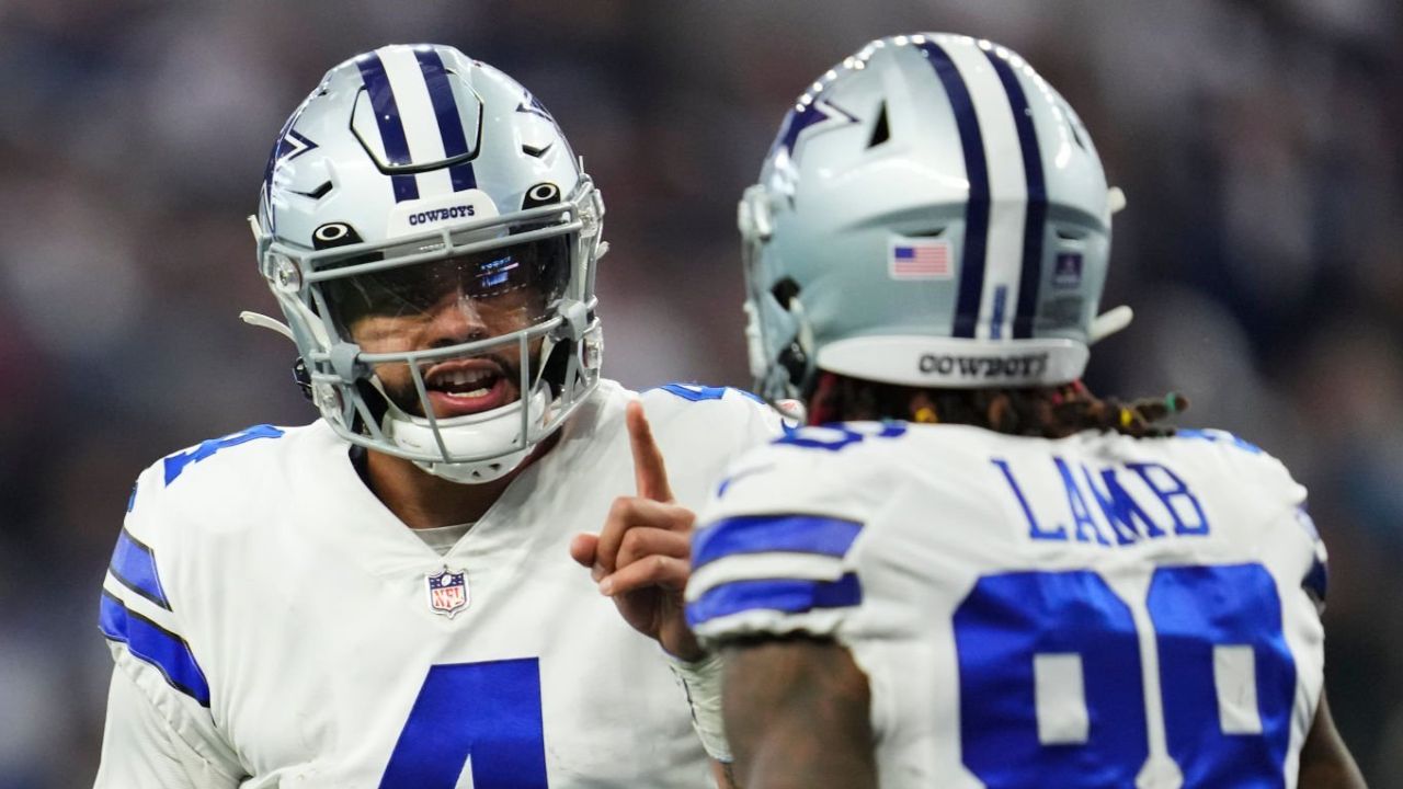 QB Dak Prescott (izquierda) y WR CeeDee Lamb (derecha), Dallas Cowboys