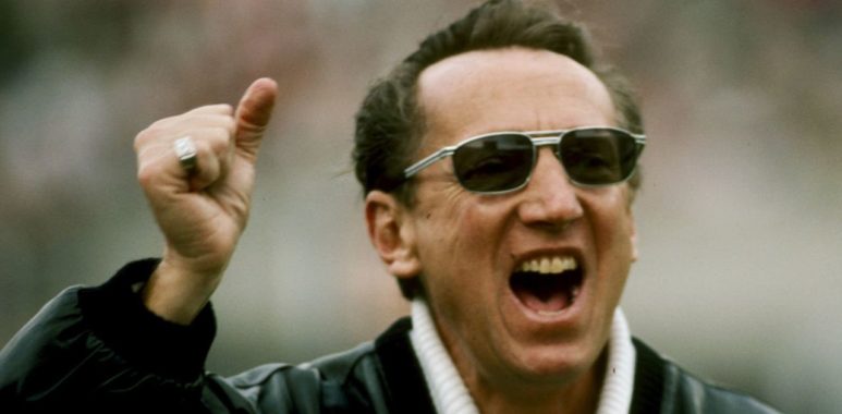 ex GM y HC Al Davis con los Raiders