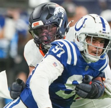 DE Laiatu Latu, Indianapolis Colts