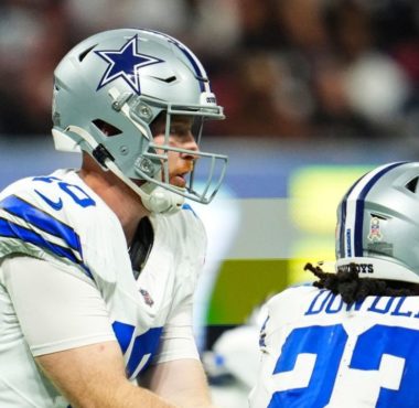 QB Cooper Rush y RB Rico Dowdle, Dallas Cowboys