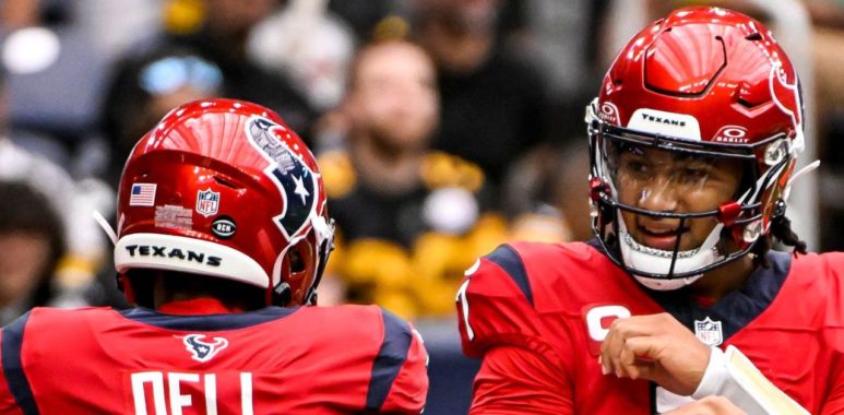 WR Tank Dell (izquierda) y el QB C.J. Stroud (derecha), Houston Texans