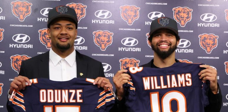 WR Rome Odunze (izquierda) y QB Caleb Willliams (derecha), Chicago Bears