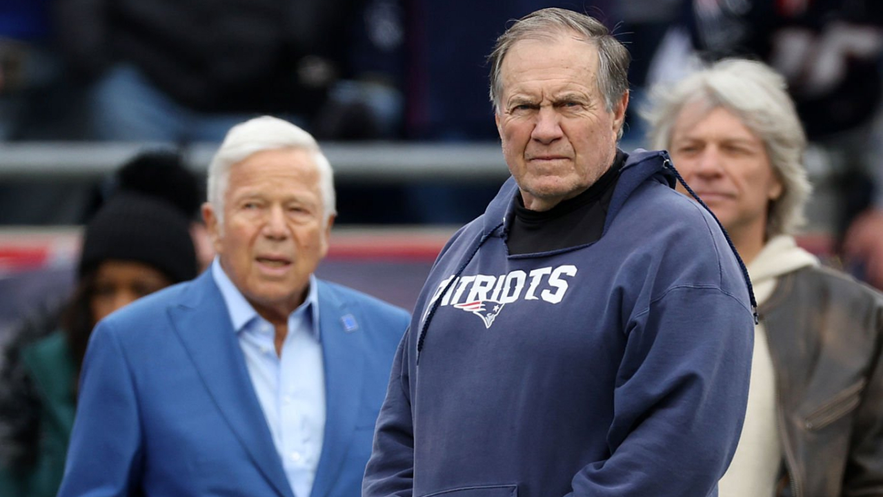 Robert Kraft (izquierda), Bill Belichick (derecha)