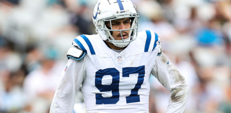 DE Laiatu Latu, Indianapolis Colts