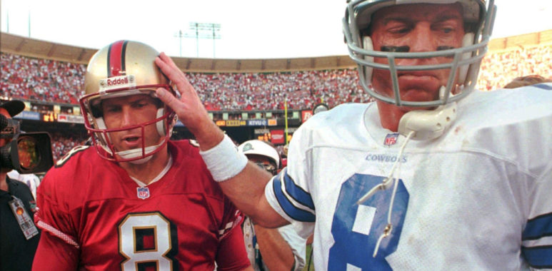 QB Steve Young, San Francisco 49ers (izquierda) y QB Troy Aikman, Dallas Cowboys (derecha)