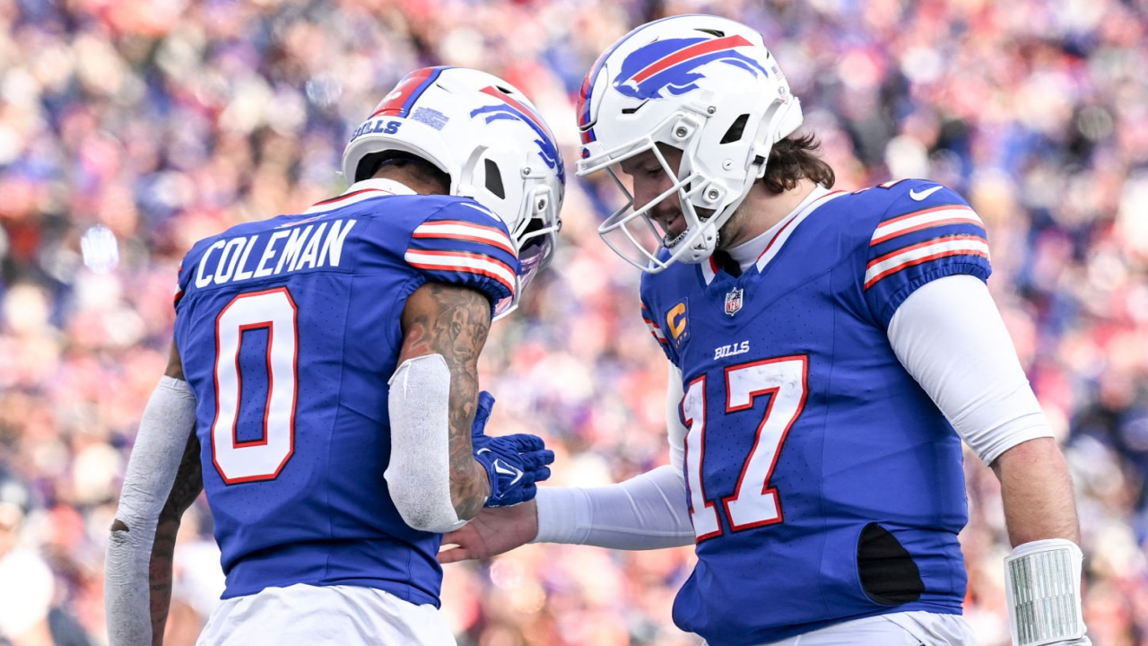 WR Keon Coleman (izquierda), QB Josh Allen (derecha), Buffalo Bills